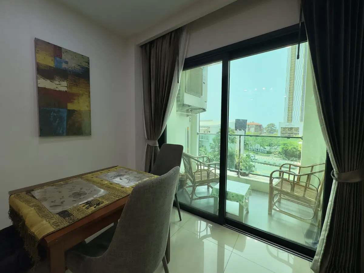 DUSIT GRAND - Condominium -  - 