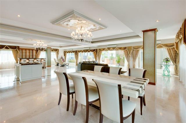 Dining area Dining area